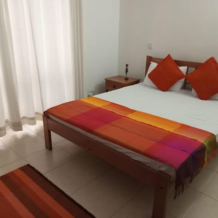 Chelsea Villa Bnb Colombo Exterior foto