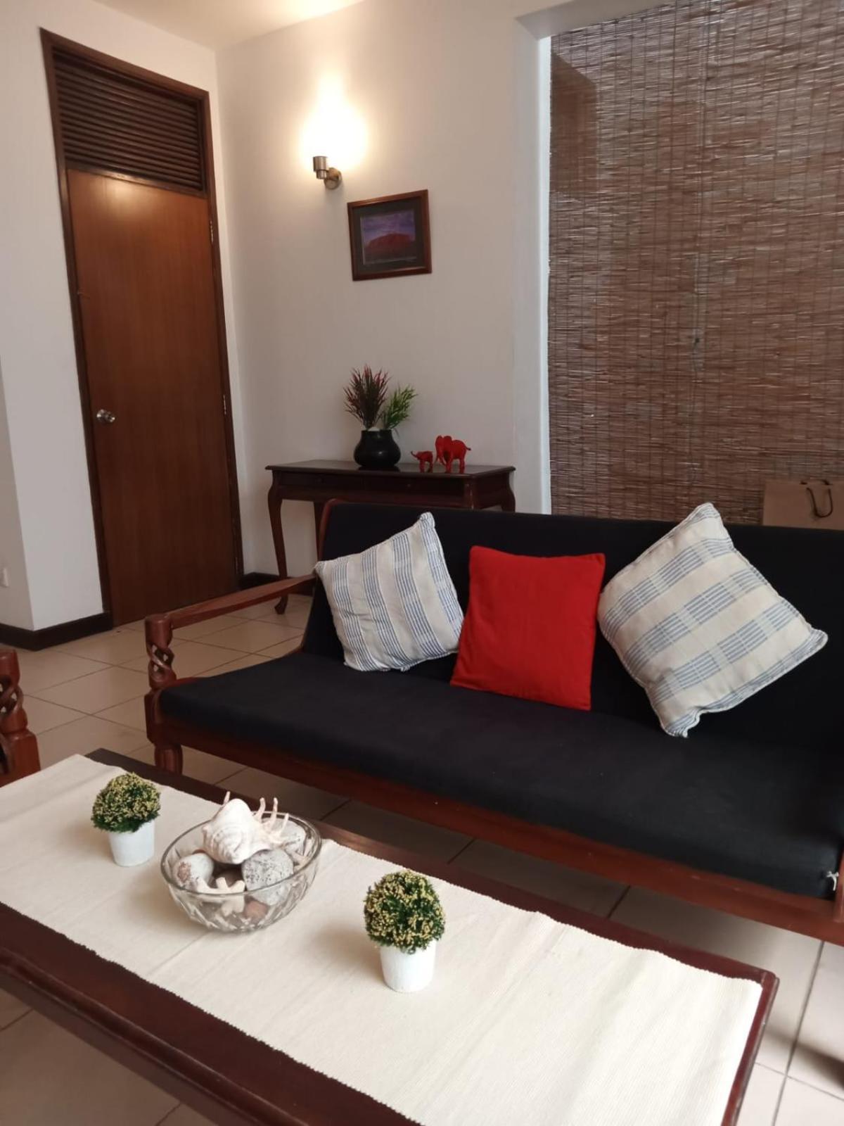Chelsea Villa Bnb Colombo Exterior foto